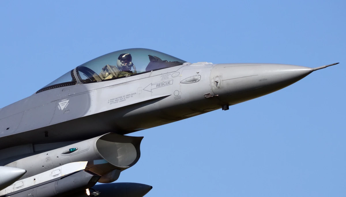 Реакція росіян на появу F-16 в Україні, війна за Крим і фільми з передової