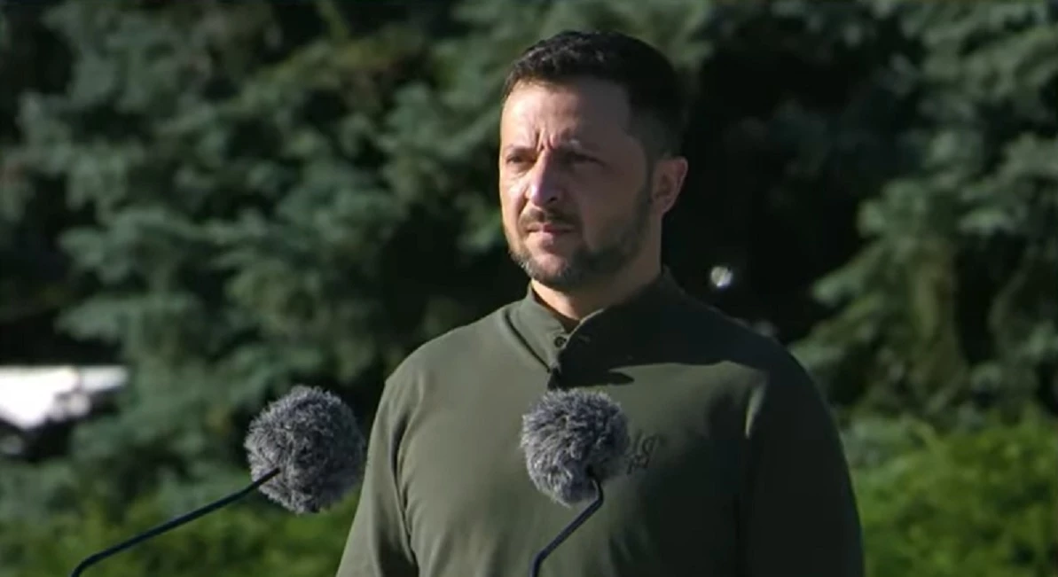 Володимир Зеленський привітав українців з Днем Державного прапора