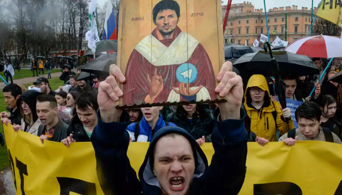 Телеграма в Париж. За що затримали Павла Дурова