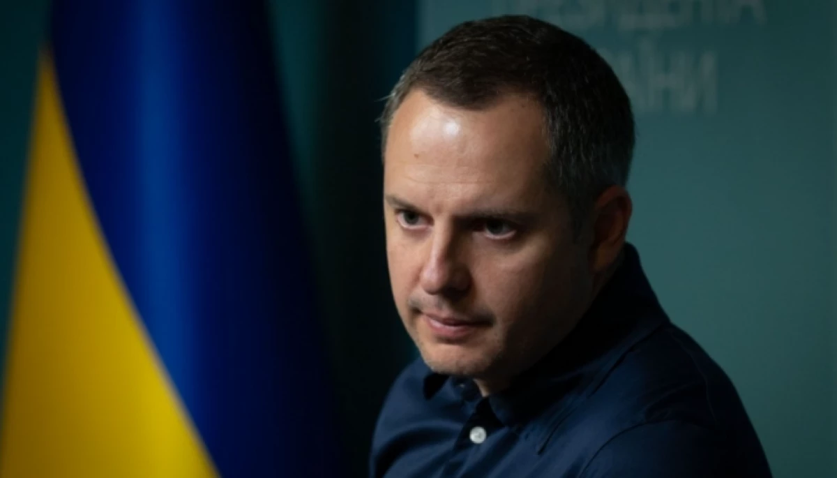 Володимир Зеленський звільнив Ростислава Шурму з посади заступника керівника Офісу президента