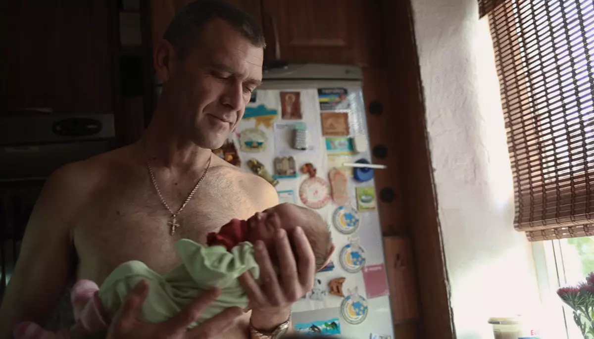 «Татова колискова»: документальний портрет воєнної травми в тилу «Татова колискова»: документальний портрет воєнної травми в тилу