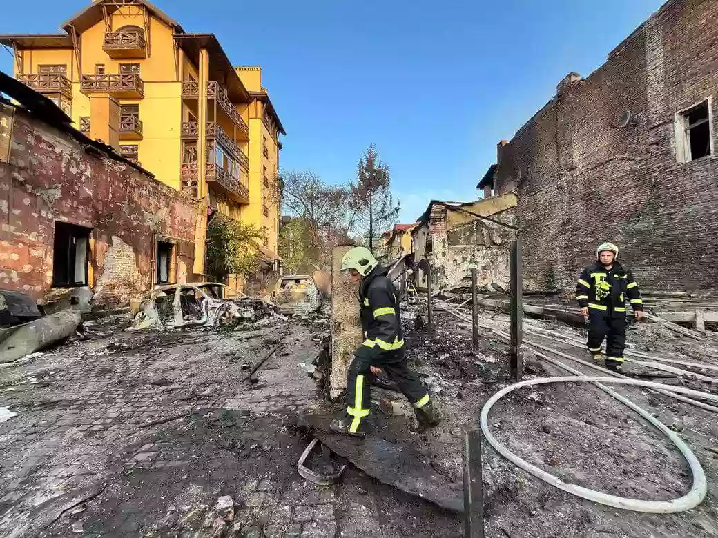 У Львові внаслідок російської атаки згоріла машина та була пошкоджена квартира продюсера The New York Times Юрія Шивали