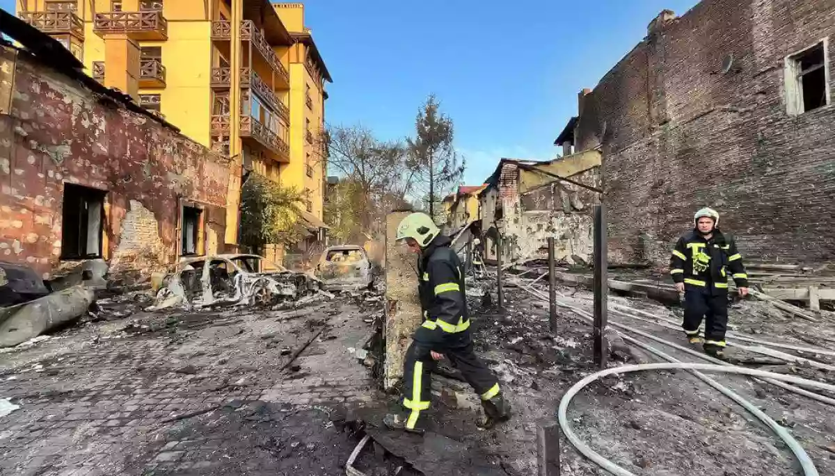 У Львові внаслідок російської атаки згоріла машина та була пошкоджена квартира продюсера The New York Times Юрія Шивали