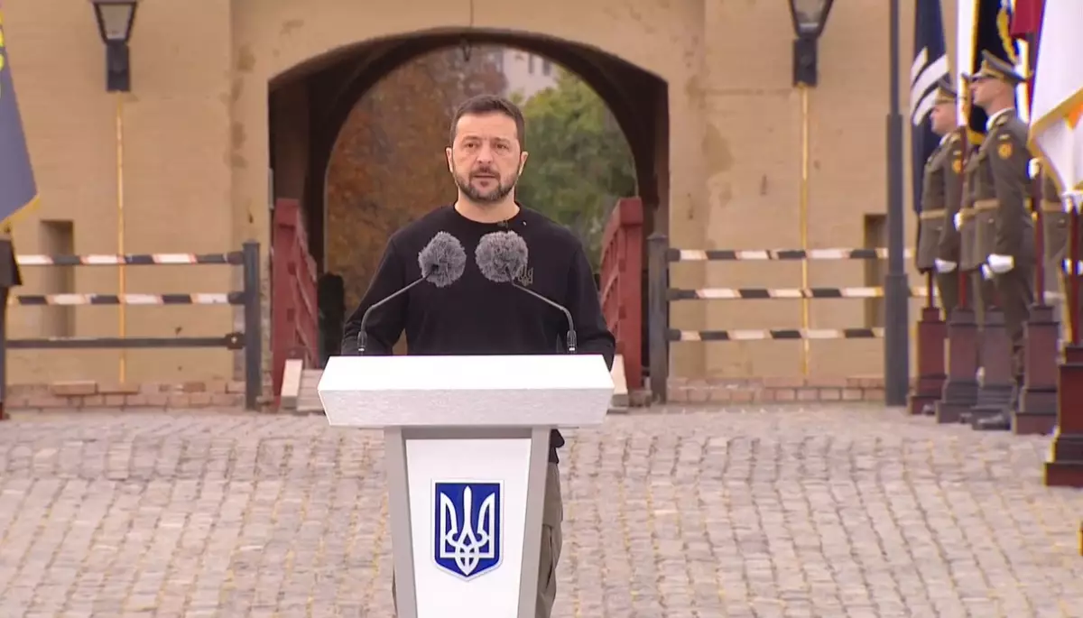 Зеленський привітав захисників та захисниць: &laquo;День тих, завдяки кому настає завтра та завдяки кому є Україна&raquo;