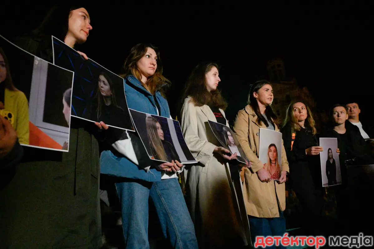 «Вона горіла журналістикою»: колеги вбитої у полоні журналістки Вікторії Рощиної провели акцію на її честь