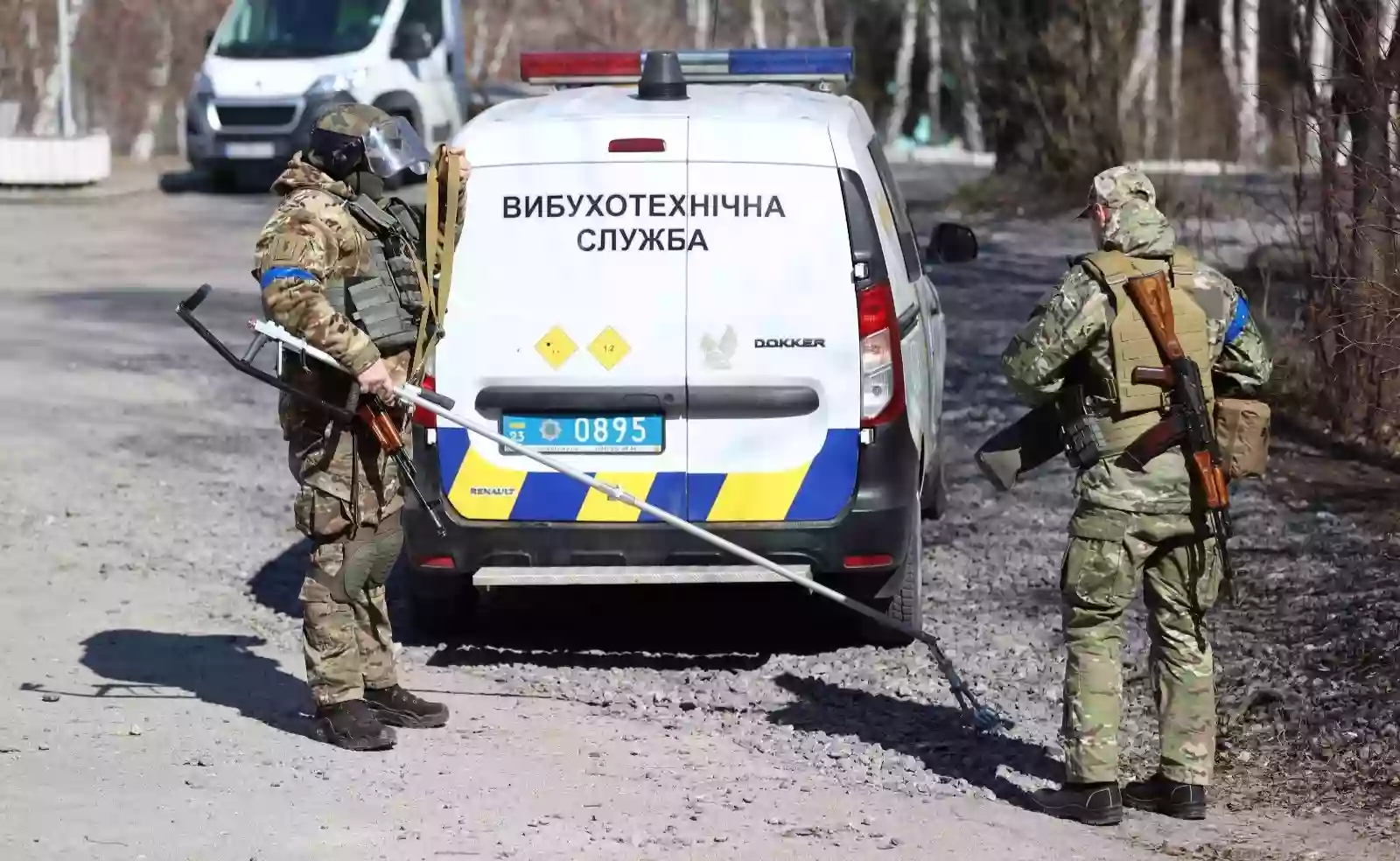&laquo;Схеми&raquo;: Особа з даними, які має автор листа про замінування українських медіа, живе в окупованому Криму та має паспорт РФ