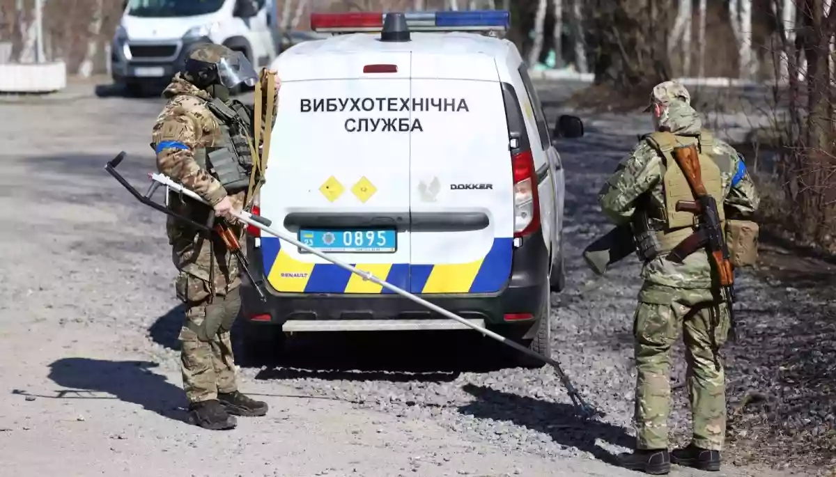 &laquo;Схеми&raquo;: Особа з даними, які має автор листа про замінування українських медіа, живе в окупованому Криму та має паспорт РФ