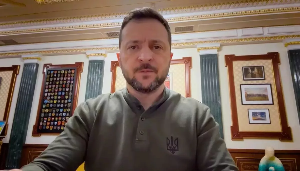 &laquo;Без паніки, ми переможемо&raquo;: Зеленський  опублікував відео про 1000 днів повномасштабної війни