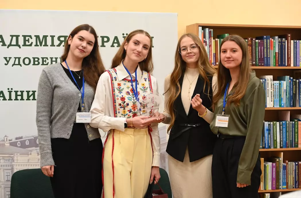 Оголошено переможця відзнаки «Young Diplomat Award 2024» за внесок молоді в розвиток дипломатії