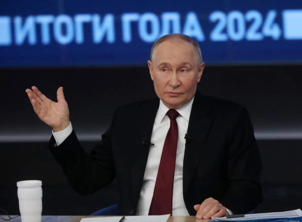 Проросійські &laquo;громадські діячі&raquo; окупованого Криму розчаровані &laquo;прямою лінією&raquo; з Путіним