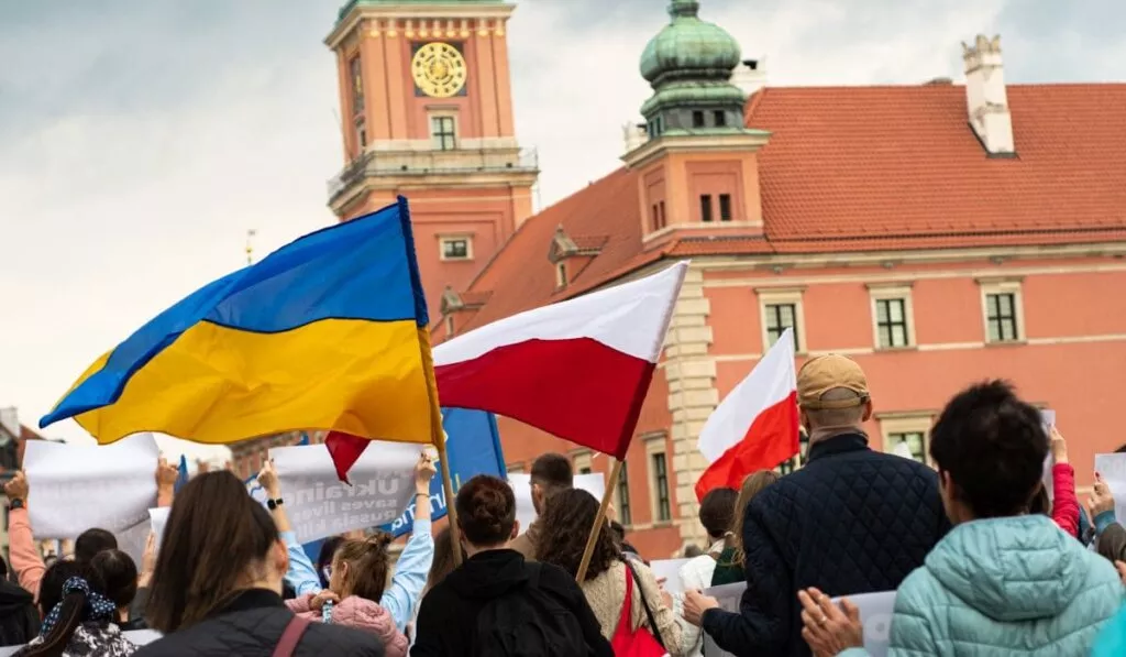 Українцям у Польщі надсилали фальшиві повістки на військову службу