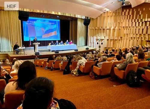 Росіяни провели низку пропагандистських заходів у Франції, &mdash; ЦПД