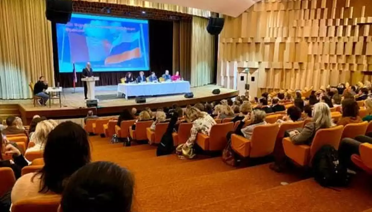 Росіяни провели низку пропагандистських заходів у Франції, &mdash; ЦПД