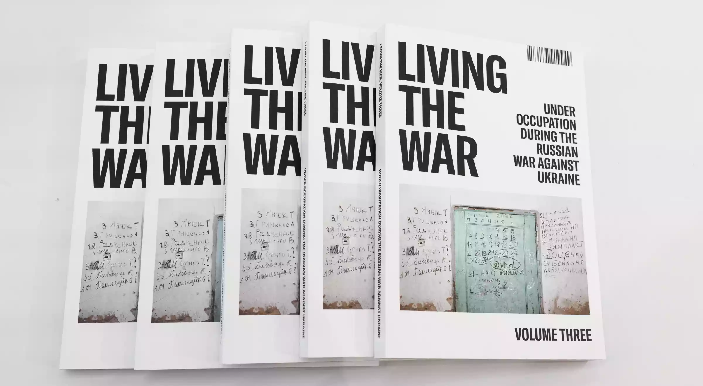 Вийшов третій том книги документального проєкту Living the War: Under Occupation