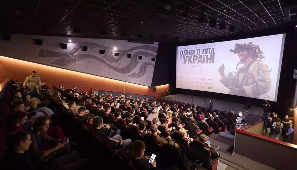У Києві відбулася прем'єра фільму &laquo;Одного літа в Україні&raquo; від Вавилонʼ13. Стрічка виходить у прокат 30 січня