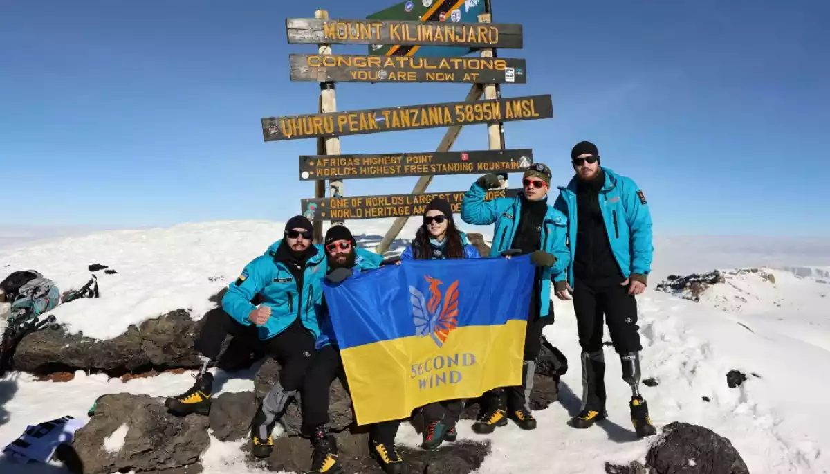 В Україні зняли фільм про сходження українських військових на протезах на Кіліманджаро