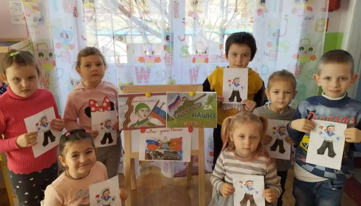 Окупанти у дитсадках на ТОТ Херсонщини впроваджують мілітаризацію освіти, &mdash; &laquo;Жовта стрічка&raquo;