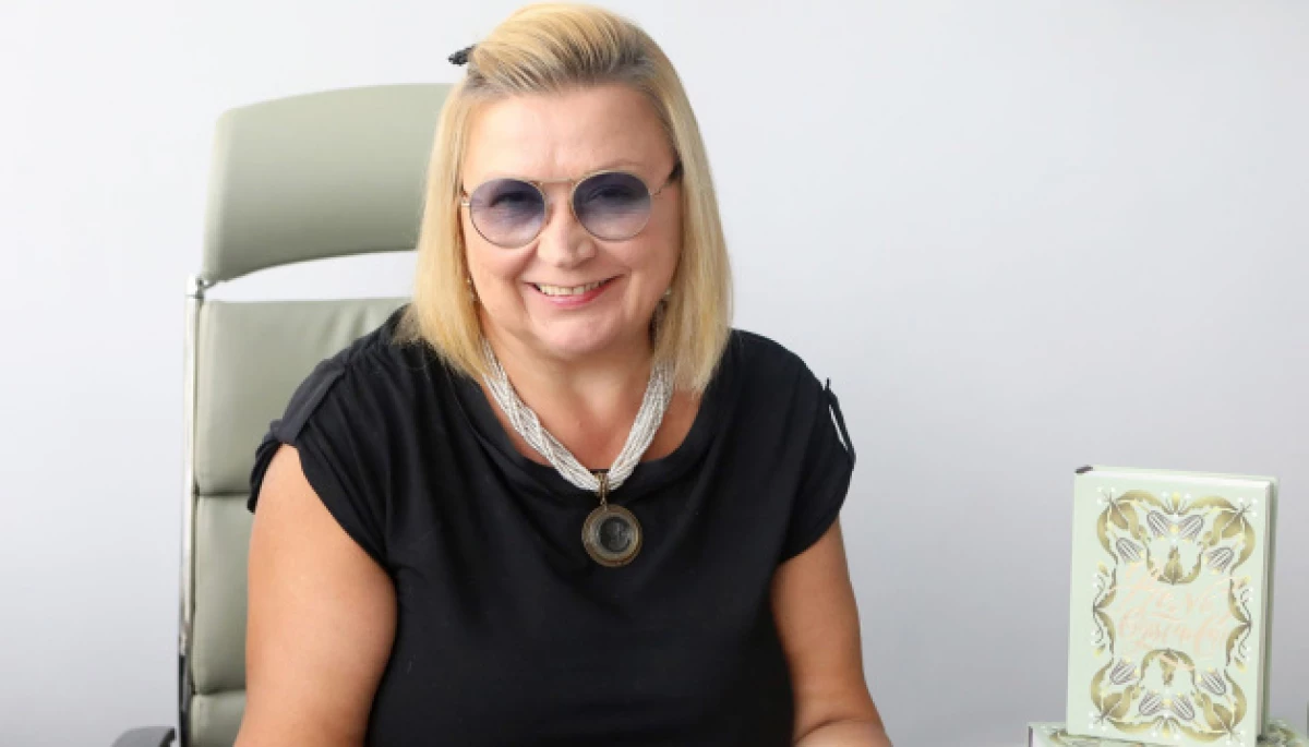 Головна редакторка газети &laquo;День&raquo; Лариса Івшина активує свій ютуб-канал