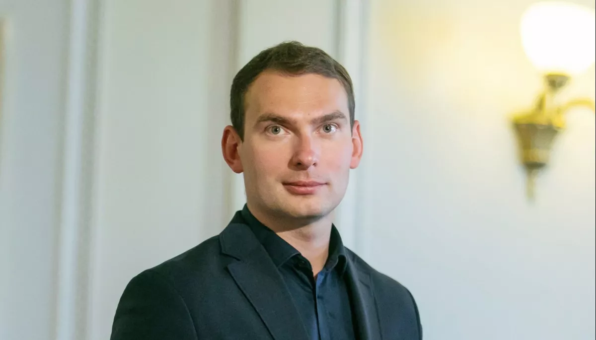 &laquo;Ми ще відстаємо від "Бігусів" та "Схем", але сподіваюсь, що зможемо з ними конкурувати&raquo;. Депутат Железняк &mdash; про свій ютуб-канал з розслідуваннями