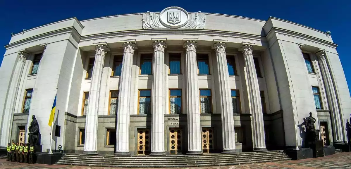 Закликаємо Президента не порушувати Конституцію та підписати закон №&thinsp;11321 про відкритість Верховної Ради