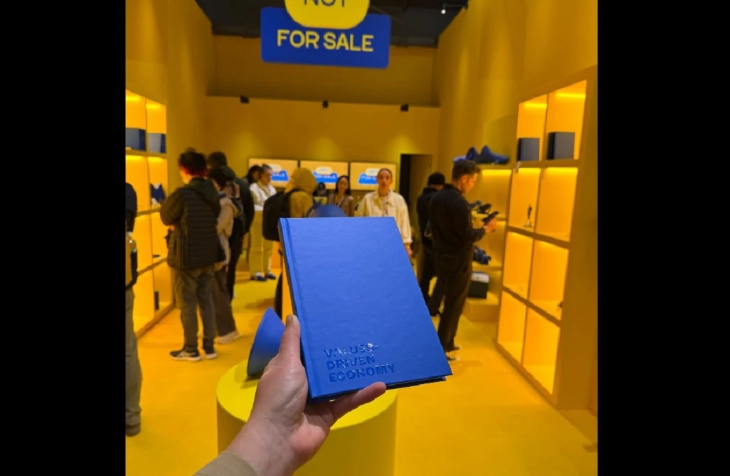 Україна представила на виставці в Японії видання друкарні «Фактор-Друк»
