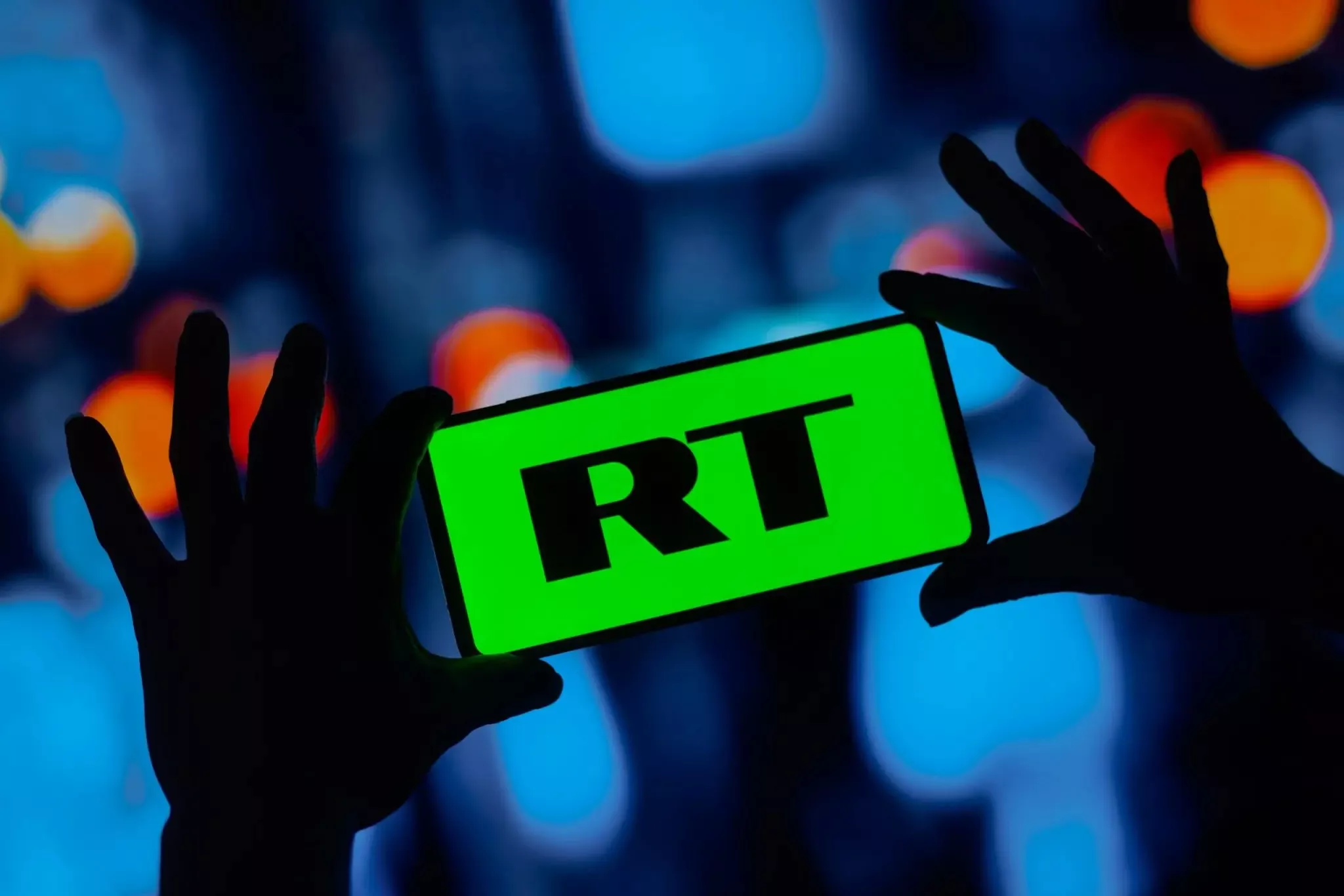 Росія створює та поширює за кордоном «партизанські» проєкти на основі мережі RT з початку 2025 року, — СЗР
