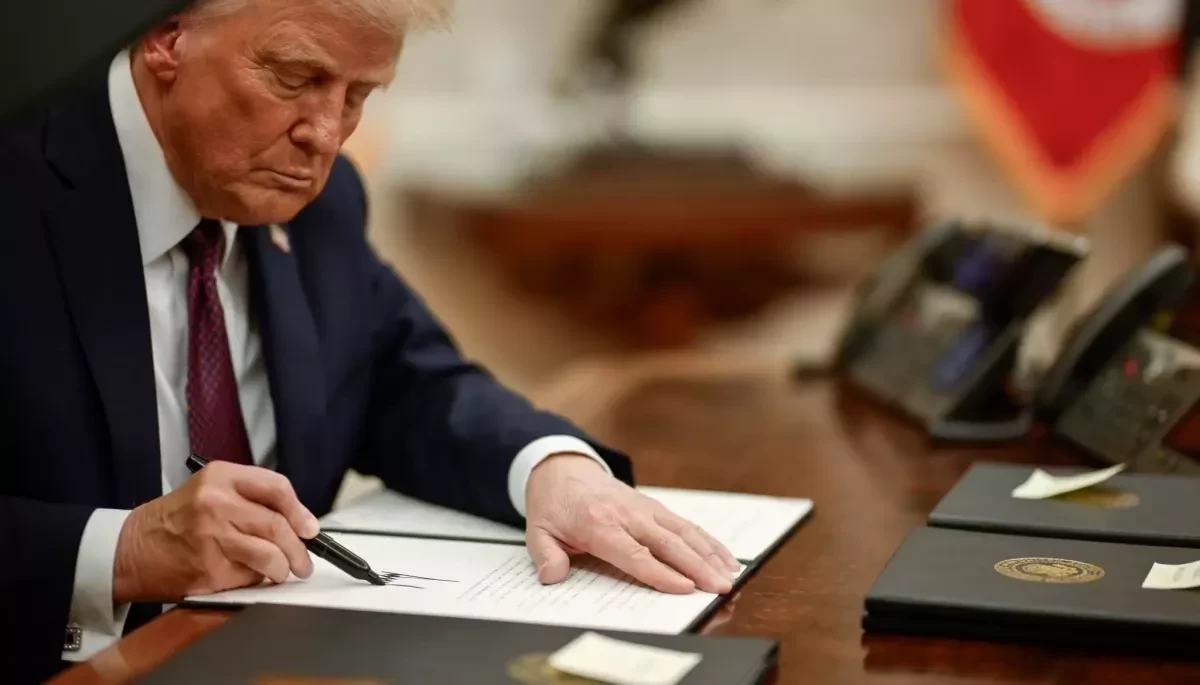 Трамп запровадить 100% мита на іноземні фільми