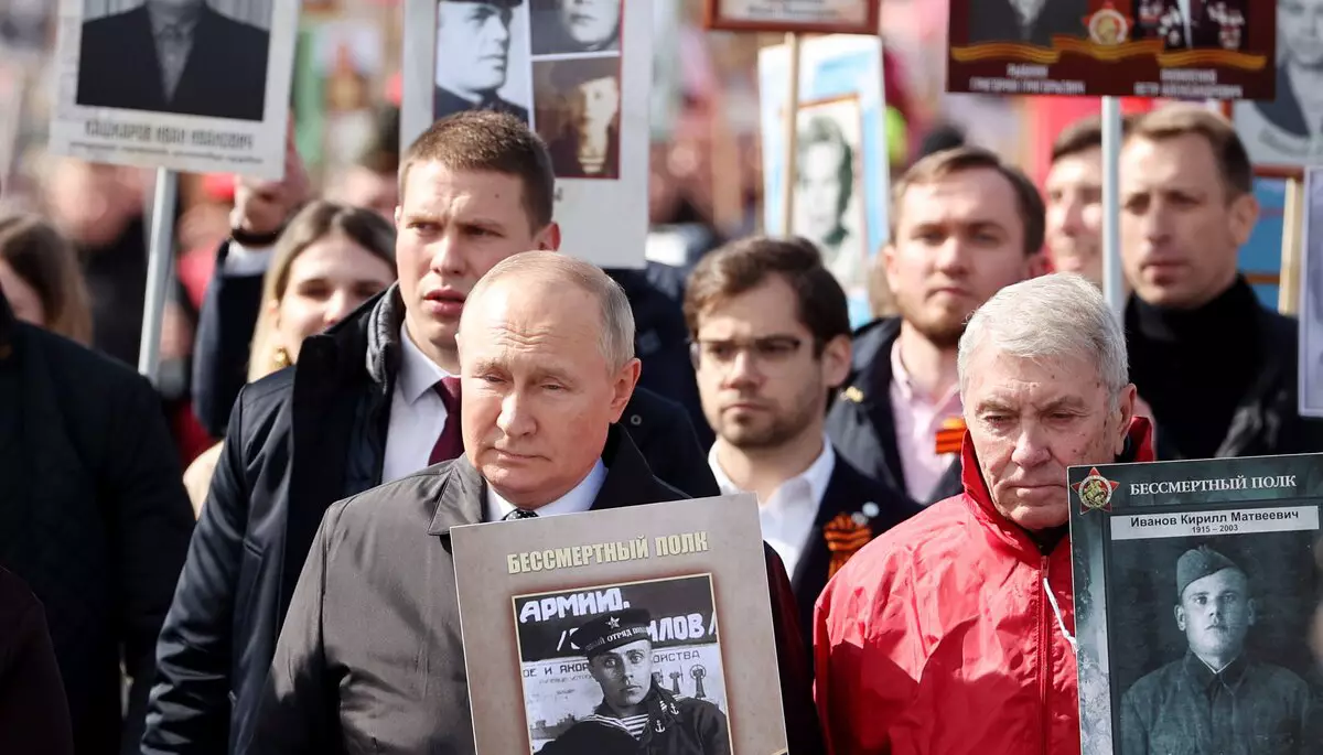Як Кремль відправив «Безсмертний полк» на війну