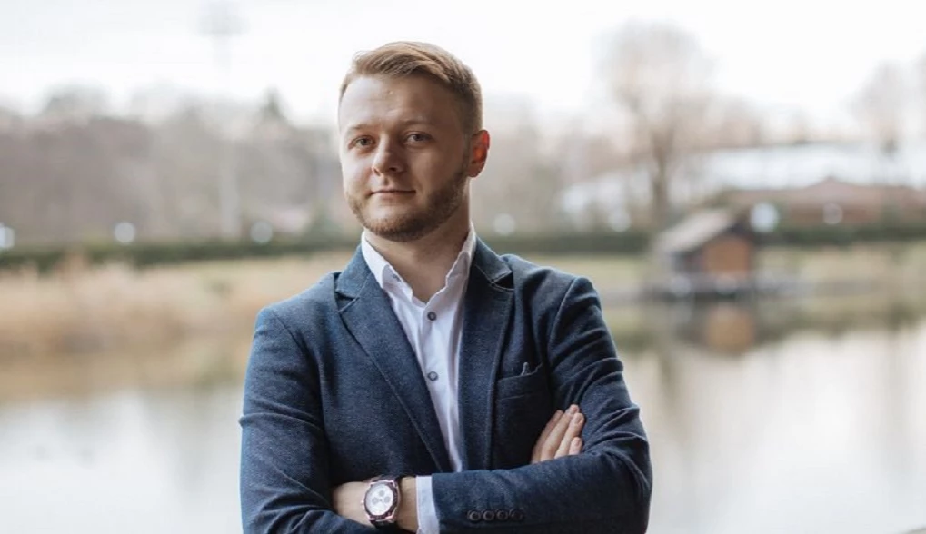 Керівником редакції англомовних вебпорталів ДП «МПІУ» став Владислав Фарапонов