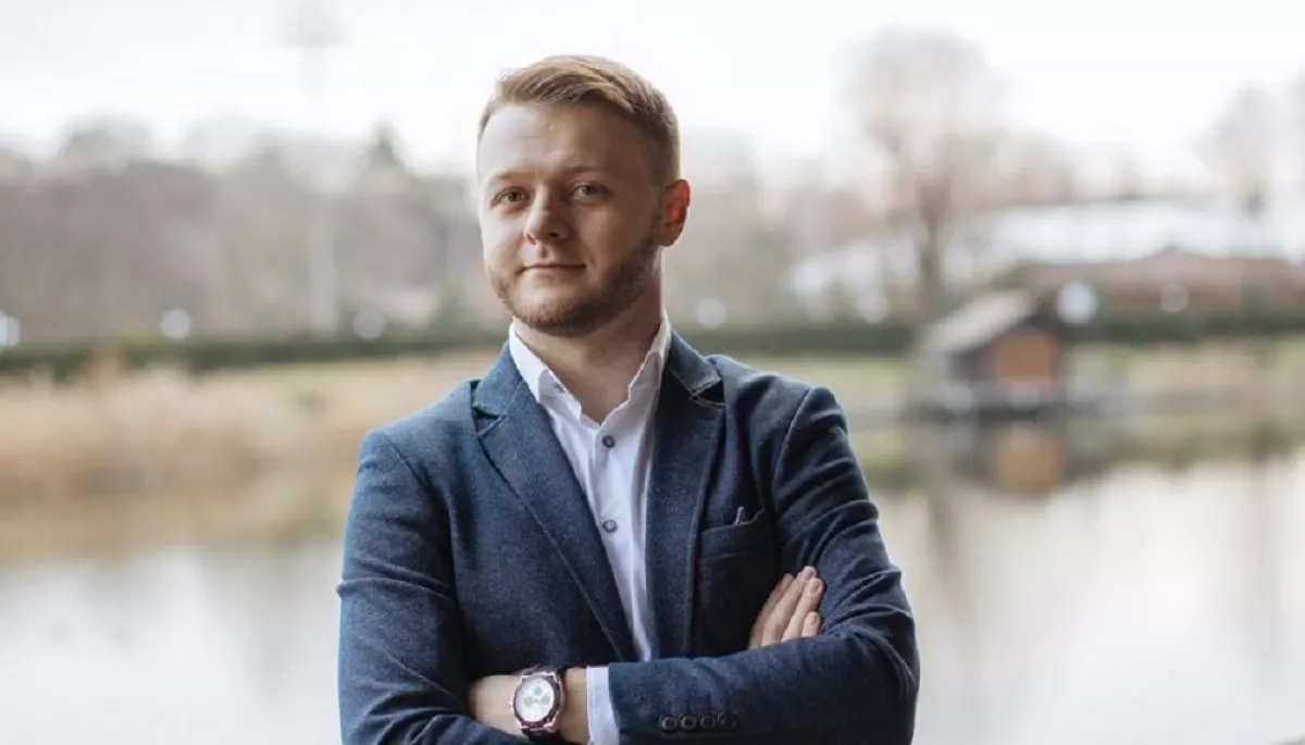 Керівником редакції англомовних вебпорталів ДП «МПІУ» став Владислав Фарапонов