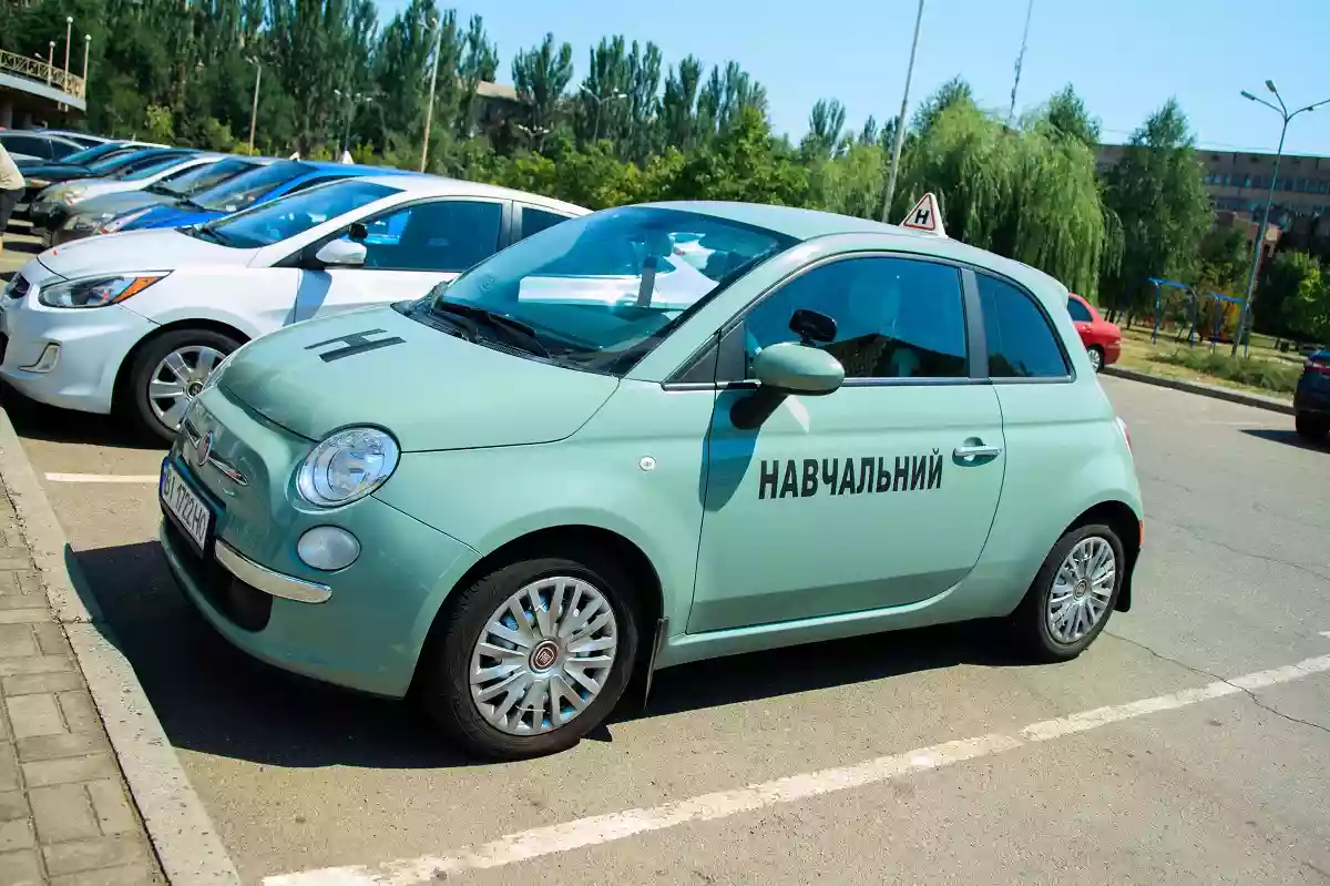 Автошкола: поради для ефективного навчання та успішного складання іспитів
