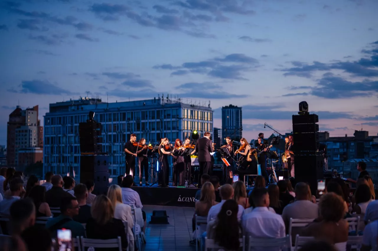 ACONCERT 2.0: на терасі ТРЦ Gulliver стартує новий сезон концертів симфонічної музики та джазу