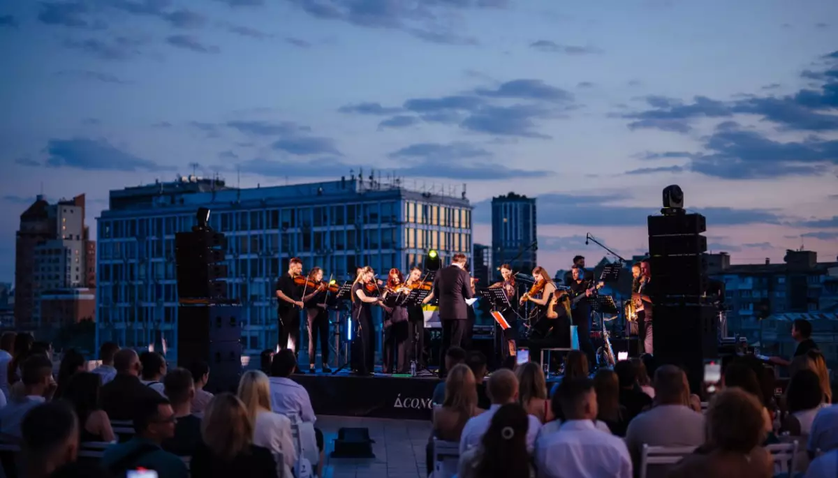 ACONCERT 2.0: на терасі ТРЦ Gulliver стартує новий сезон концертів симфонічної музики та джазу