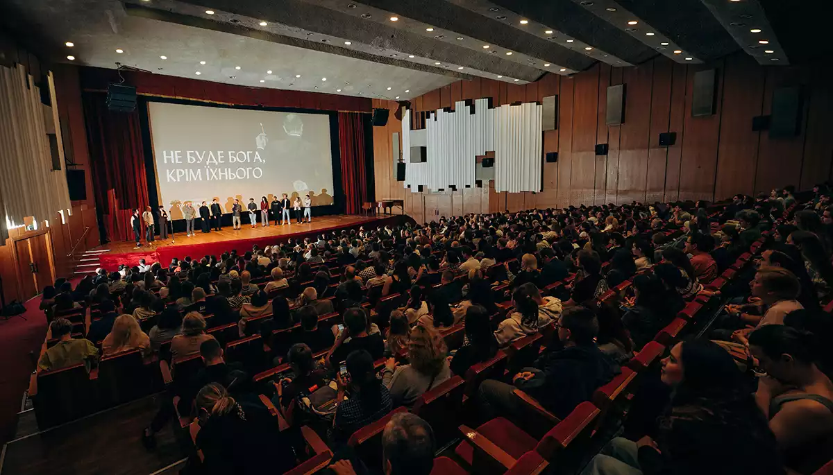 «Втретє забрали — і втретє віддадуть». The Kyiv Independent презентував фільм про утиски християн на ТОТ