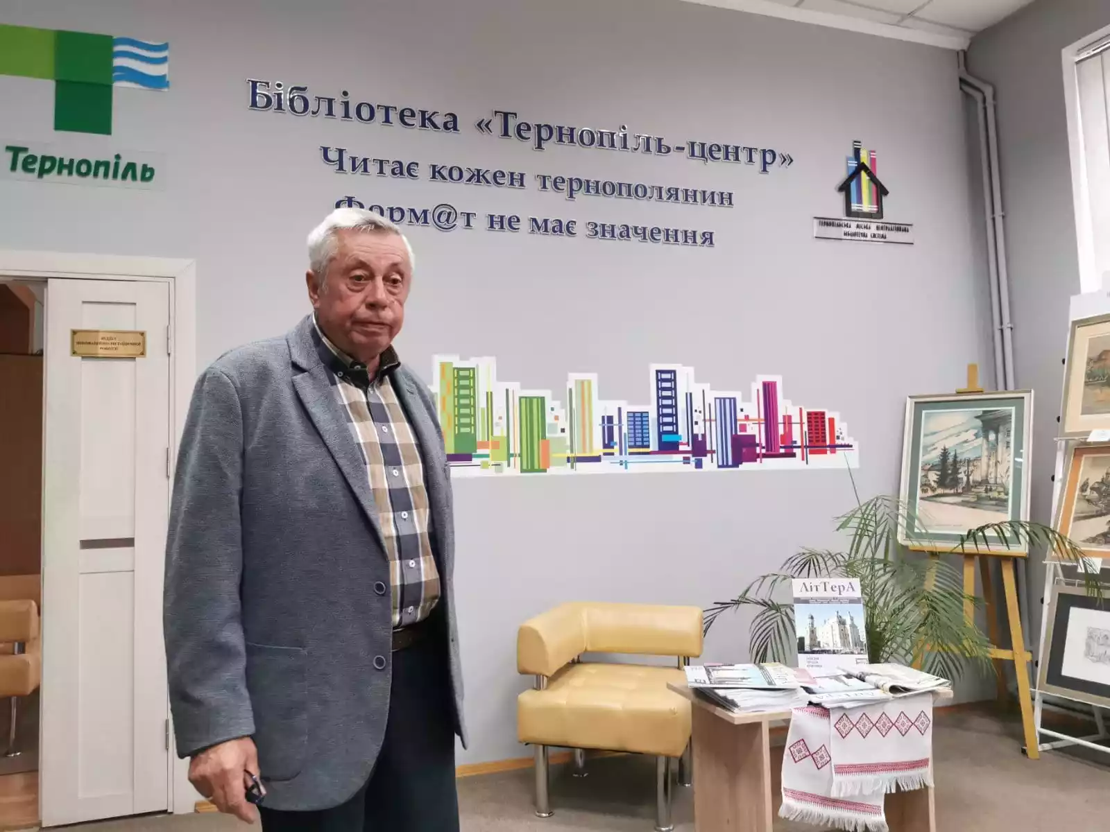 У віці 65 років помер поет і журналіст Володимир Кравчук