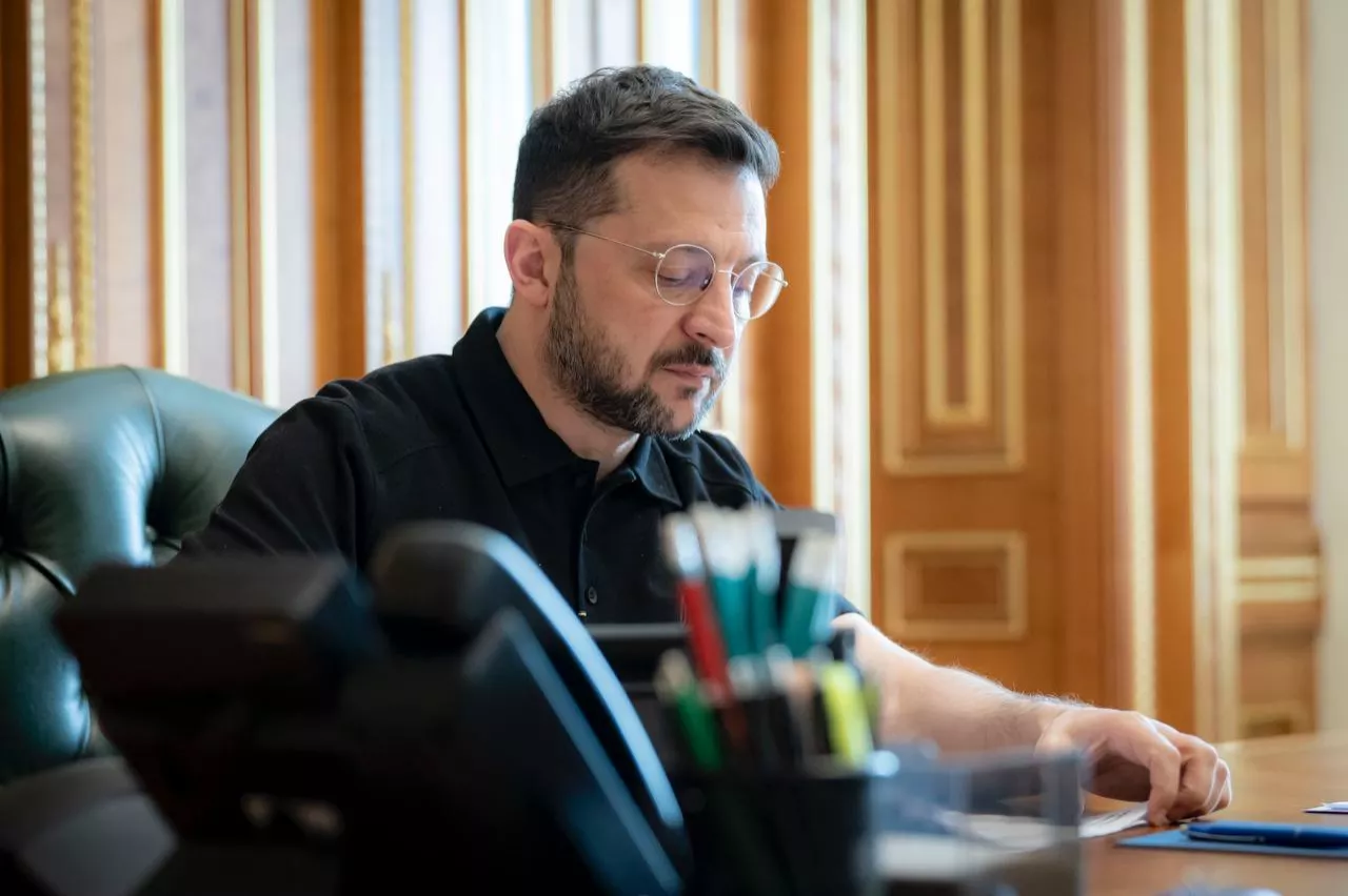 Зеленський підписав закон про соціальний захист журналістів