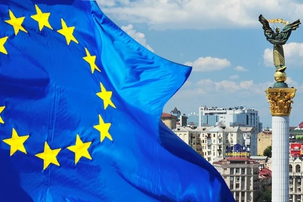 Визначити міфи про ЄС. Автори програми Ukraine2EU хочуть розпитати, що хвилює українців у темі євроінтеграції