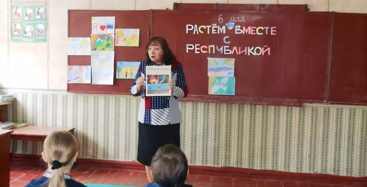 У донецьких гімназіях окупанти створюють так звані &laquo;центри правди&raquo;, &mdash; &laquo;Жовта стрічка&raquo;
