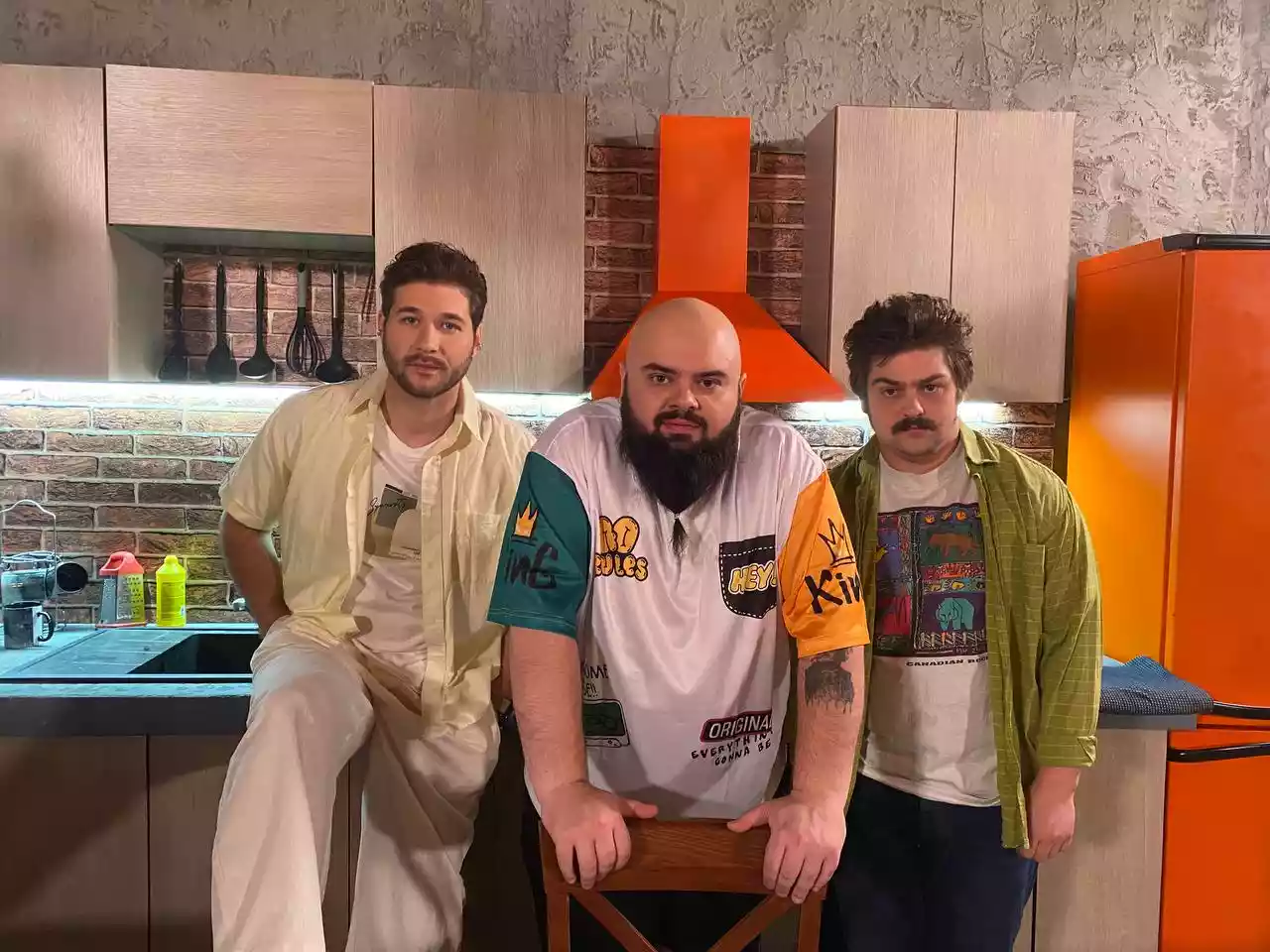 Sweet.tv та Film.ua розпочали зйомки оригінального серіалу «Життя на трьох»