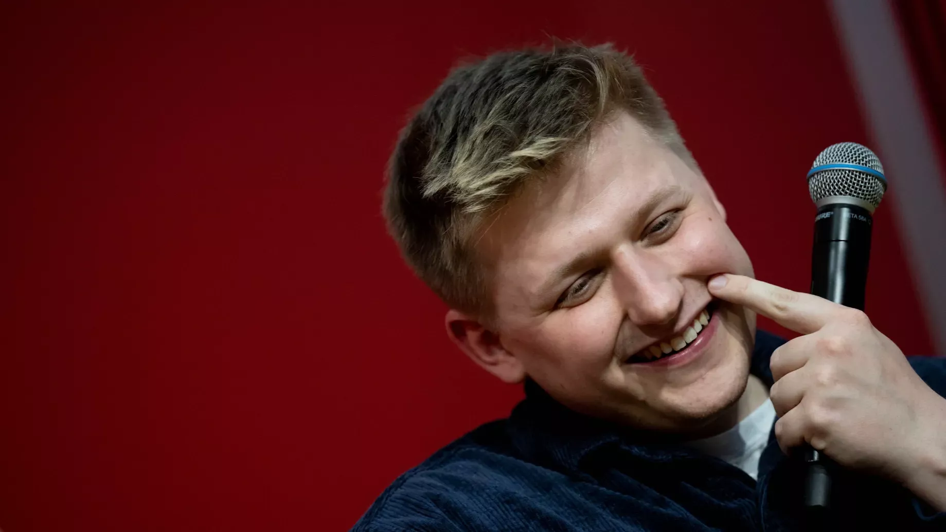 У Німеччині судитимуть коміка через його допис про замах на Трампа