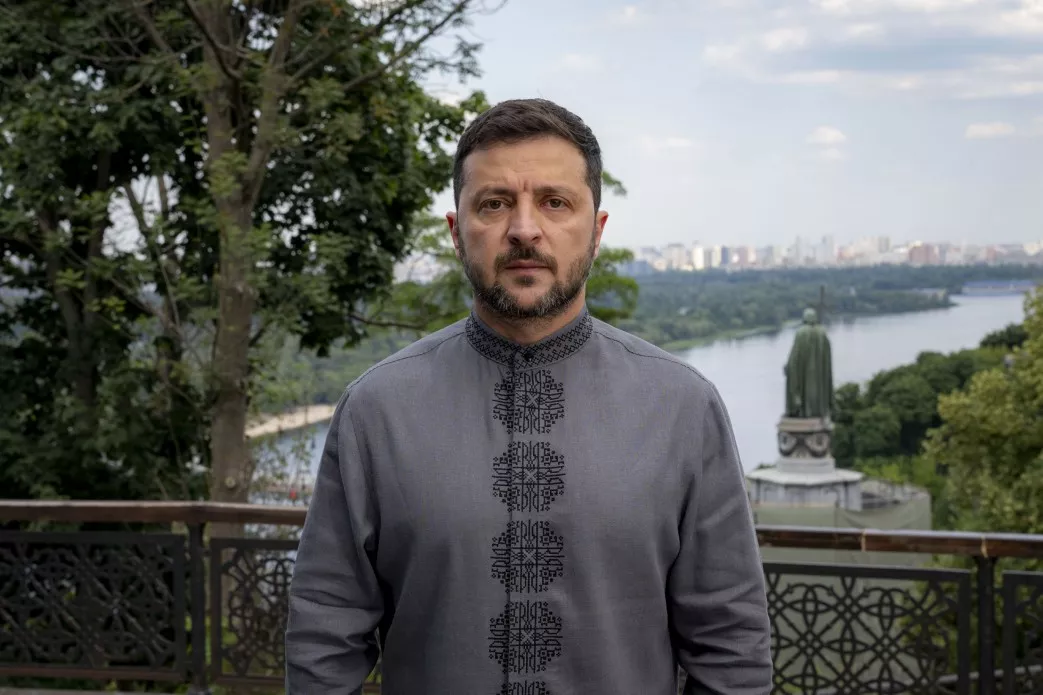 «Українці тут були, є і будуть»: Володимир Зеленський привітав із Днем державності