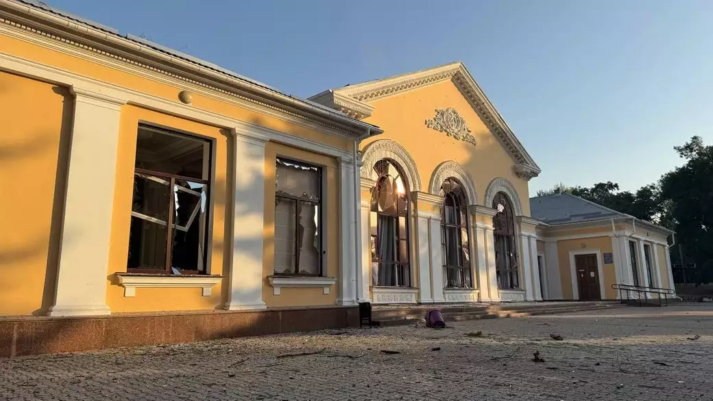 У Кропивницькому внаслідок російської атаки пошкоджені будівлі філармонії та університету