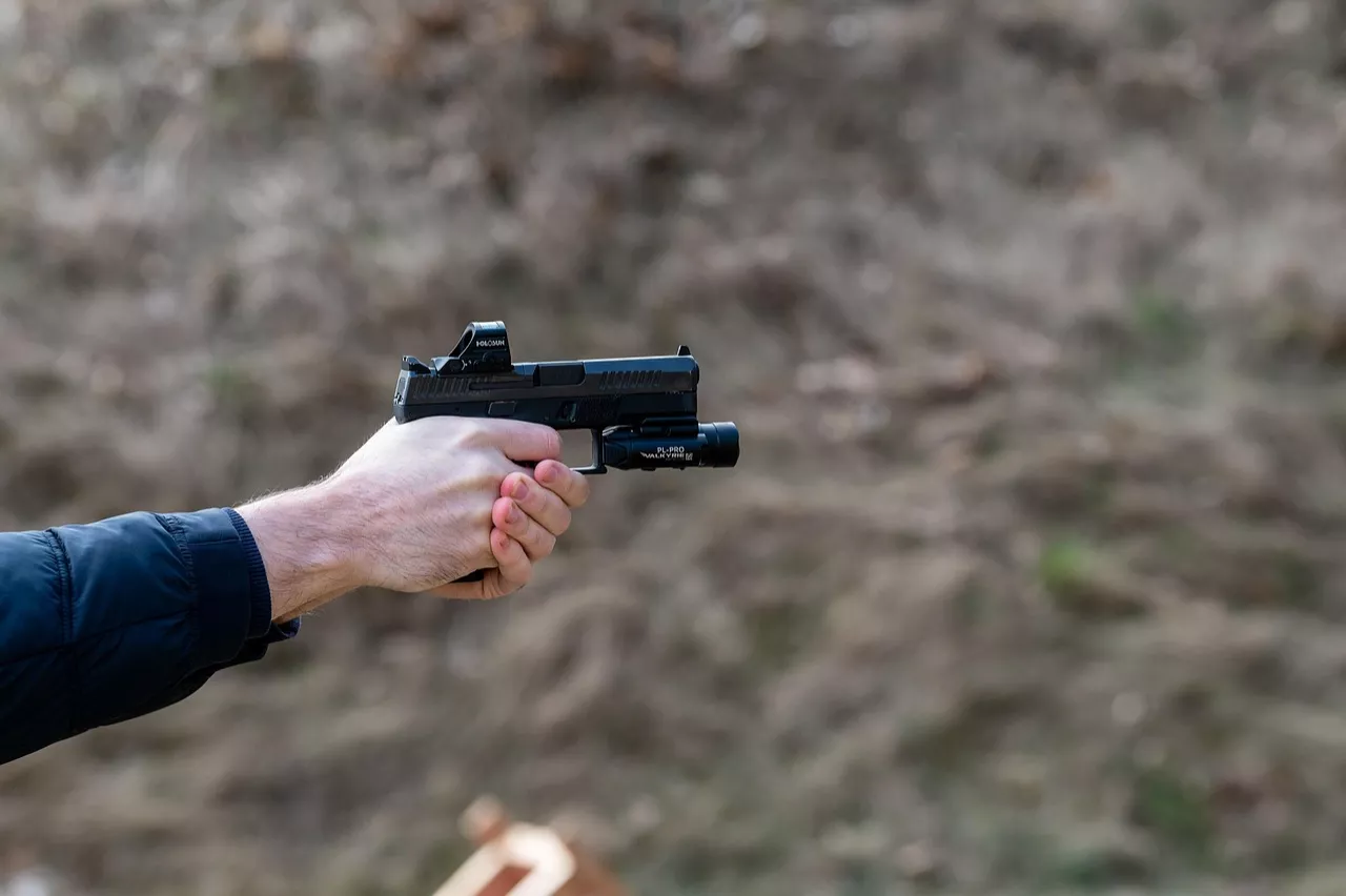 Загинув палестинський журналіст і співрежисер &laquo;оскароносного&raquo; фільму &laquo;Немає іншої землі&raquo; Одех Хаталін