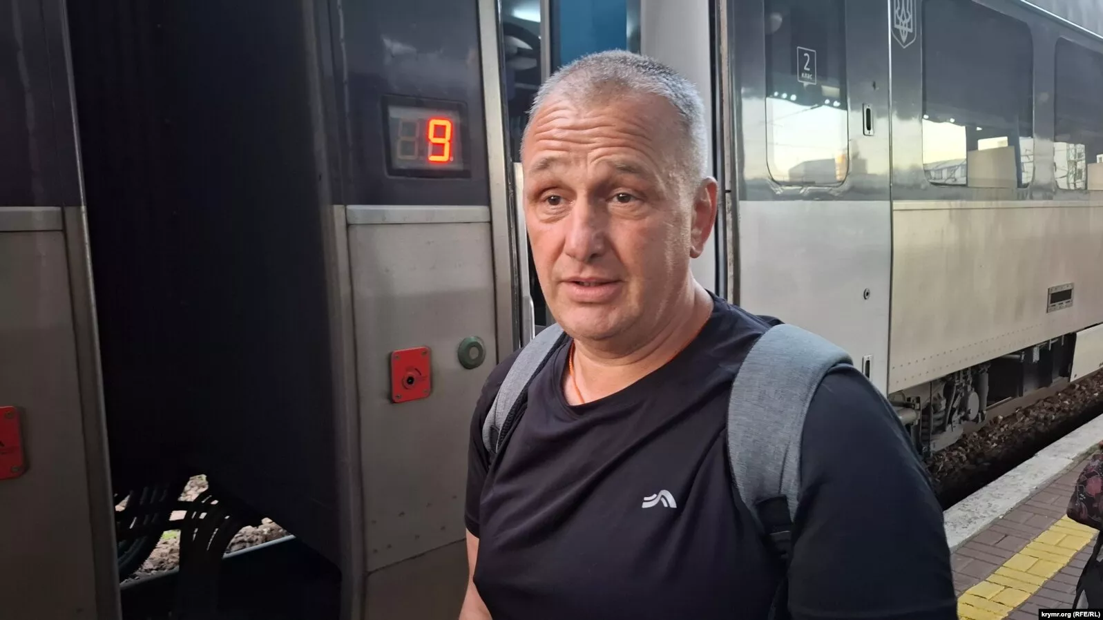 «Пускали через мене струм»: український журналіст Владислав Єсипенко розповів про тортури в російському полоні
