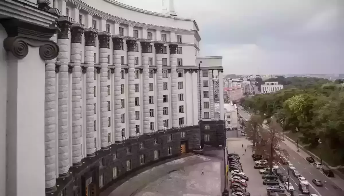 Уряд дозволив виїзд за кордон чоловікам віком до 22 років