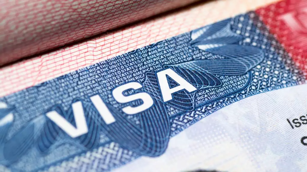 Адміністрація Трампа має намір скоротити термін дії віз для студентів та представників медіа