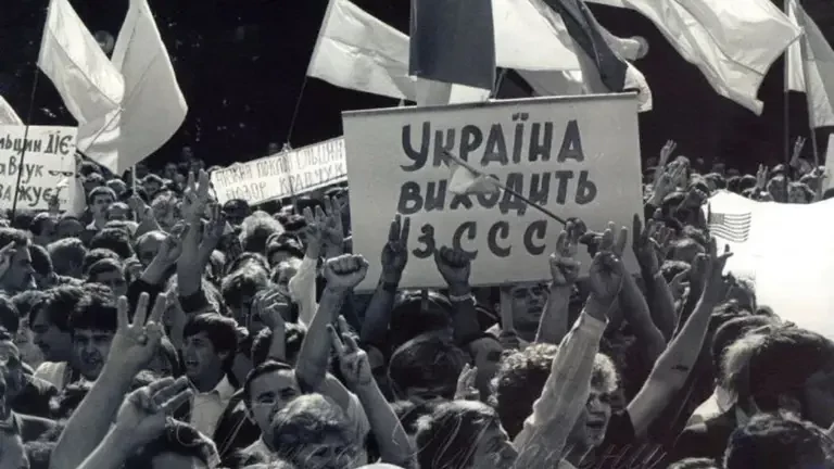 Історики спростували новину на сайті 24 каналу про те, що Кучма не голосував за Акт проголошення незалежності