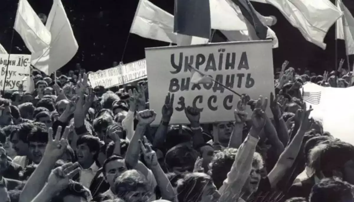 Історики спростували новину на сайті 24 каналу про те, що Кучма не голосував за Акт проголошення Незалежності