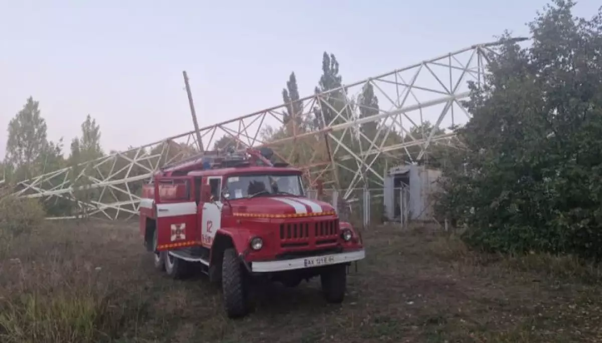 На Харківщині росіяни знищили телевежу у Великому Бурлуці