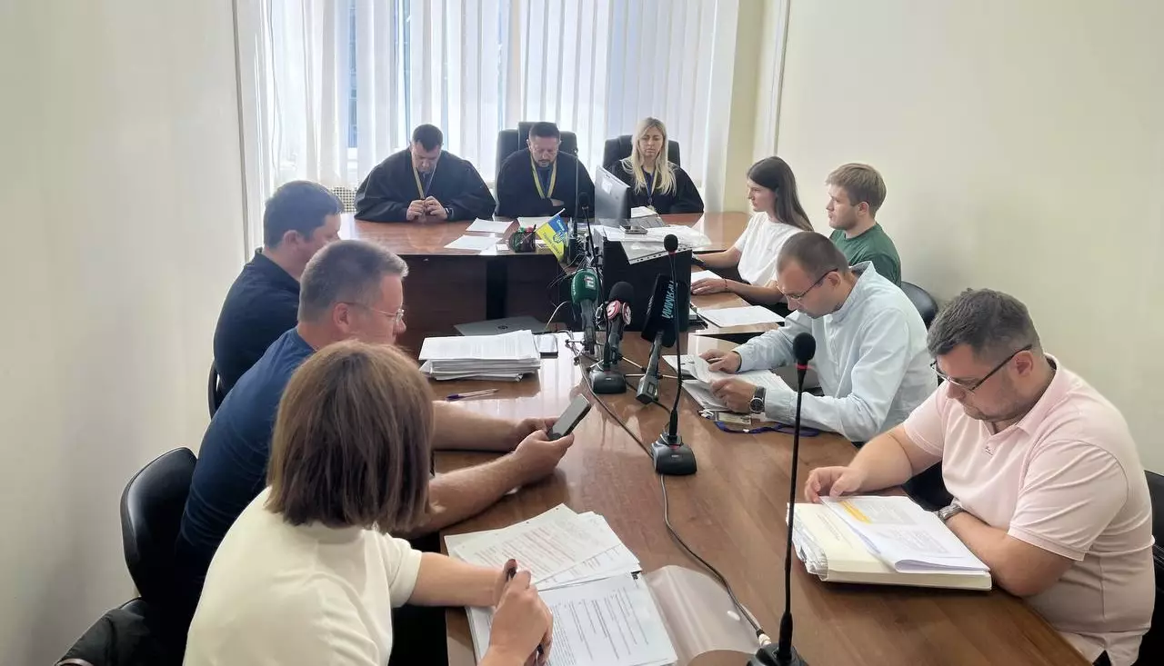 Слухання у справі за позовом 5 каналу перенесли через повітряну тривогу